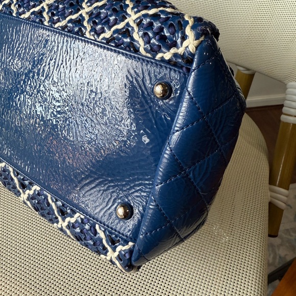 Chanel Blue patent whipstitch shoulder or crossbody bag - Picture 9 of 13